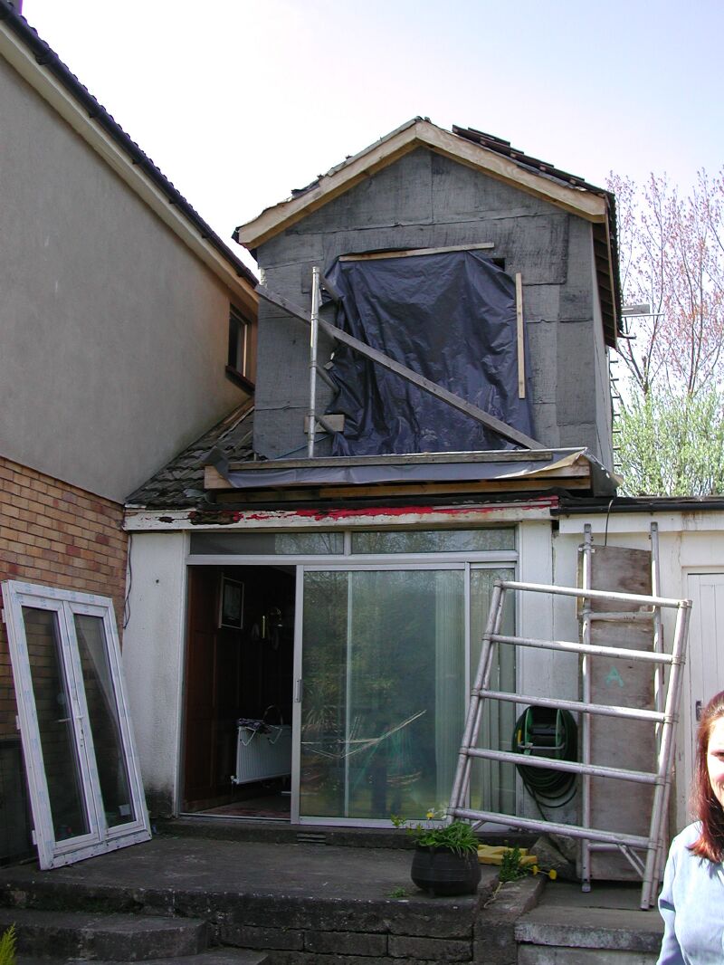 05 - Tommys House.jpg